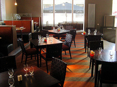 American Celebrity Chef on Excellent Cafe Bar And Restaurant From Celebrity Chef Michael Caines