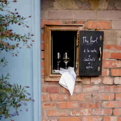 What's On In Manchester - The Pearl - Prestwich