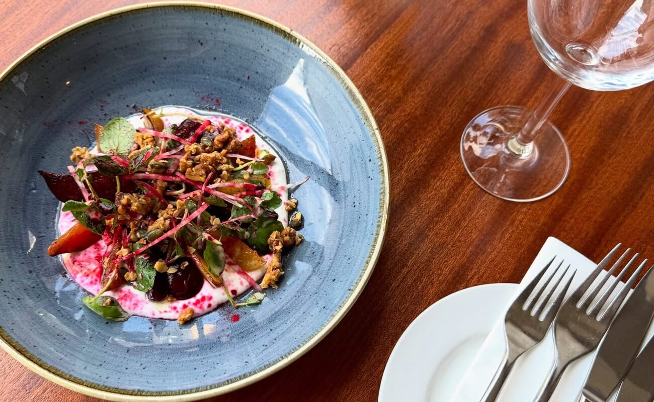 TNQ Restaurant & Bar